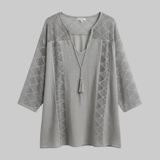 Emelisse | Blouse with Elegant Details